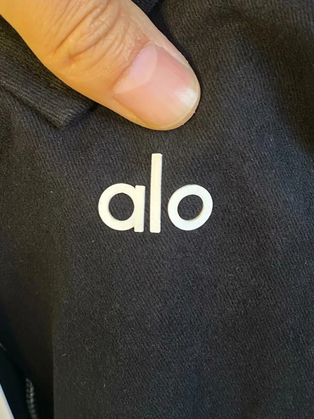Alo Yoga Set Cropped Fan Favorite Full Zip Jacket And Low-Rise Skirt Black